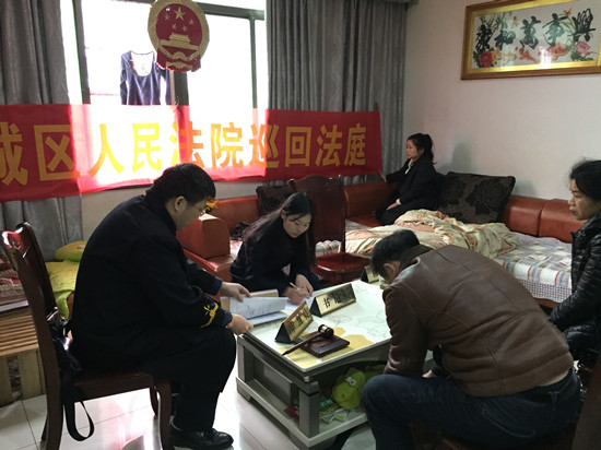 望城法院：巡回法庭以案说法普法